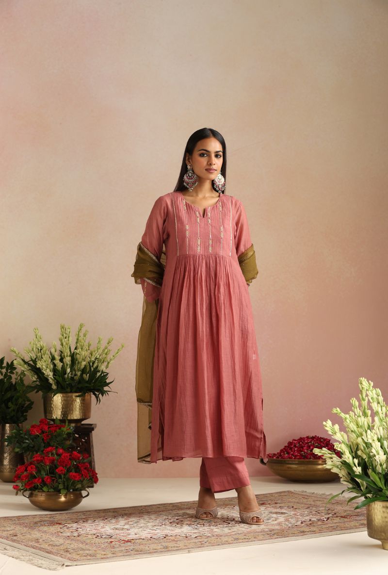 Coral Rose Hand Embroidered Yoke Itrh Kurta Set