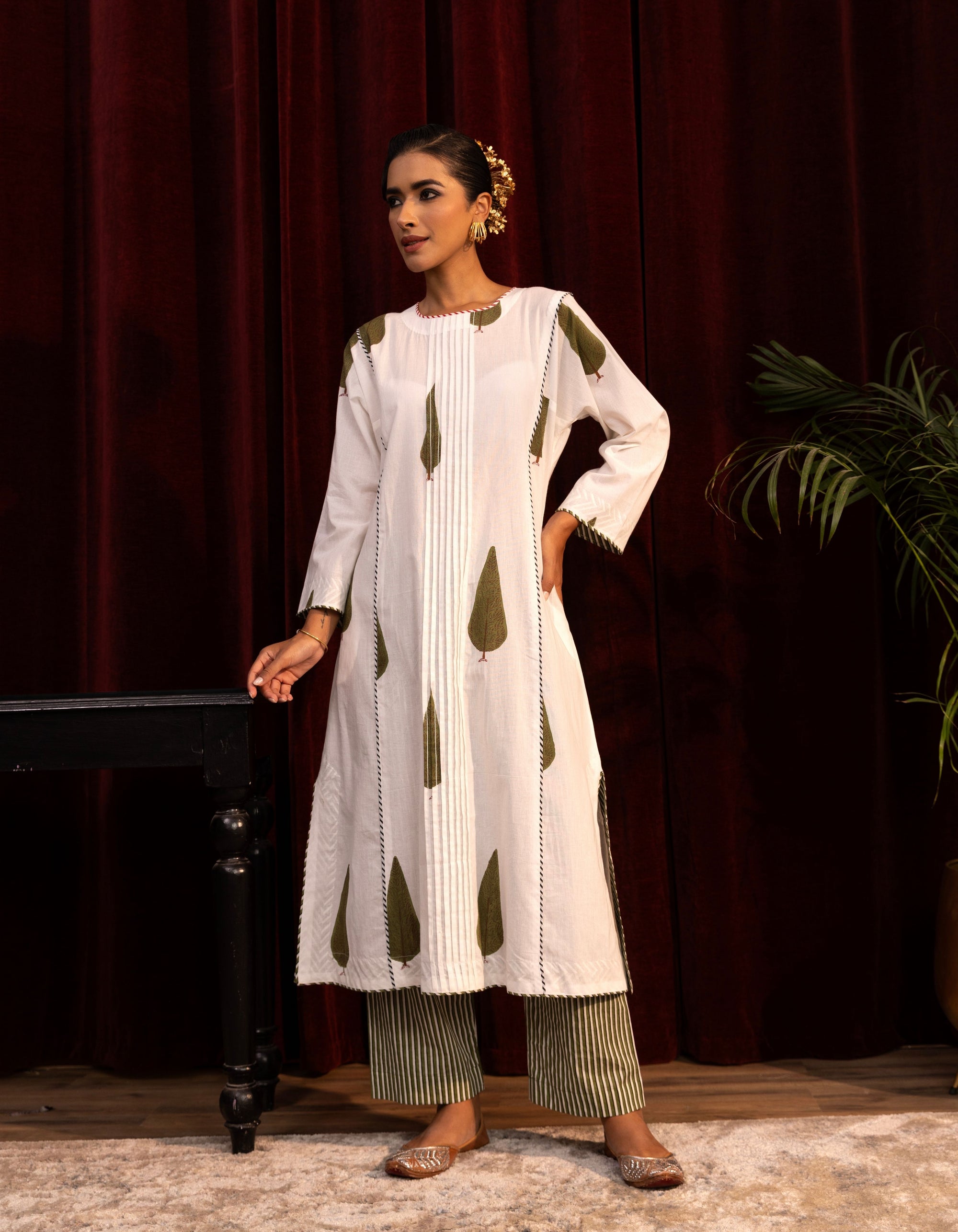 White Cypress Leaf and Stripes Print Mogra Kurta Set