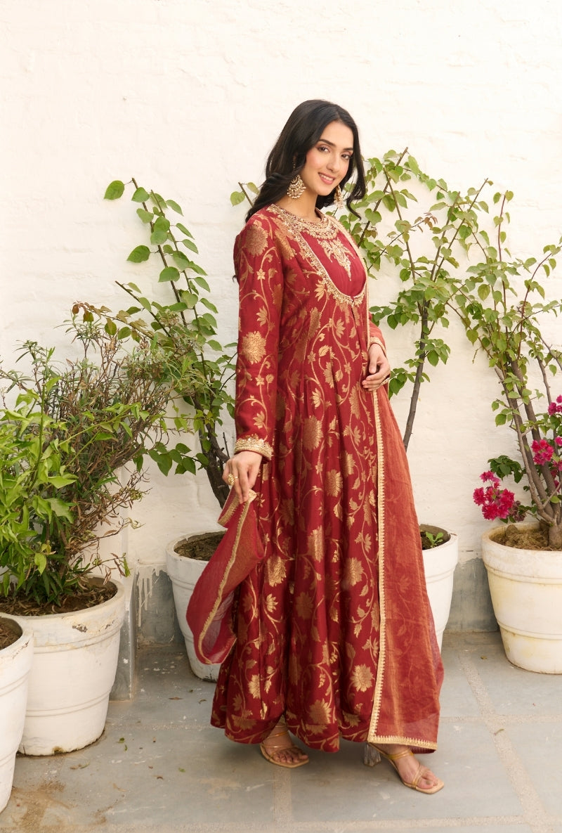 Maroon Brocade Sabah Cape Set