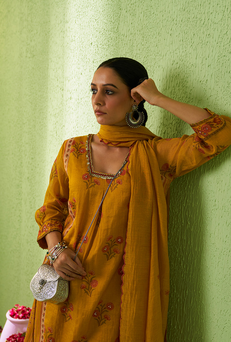 Mustard Glass Neckline Taara Kurta Set