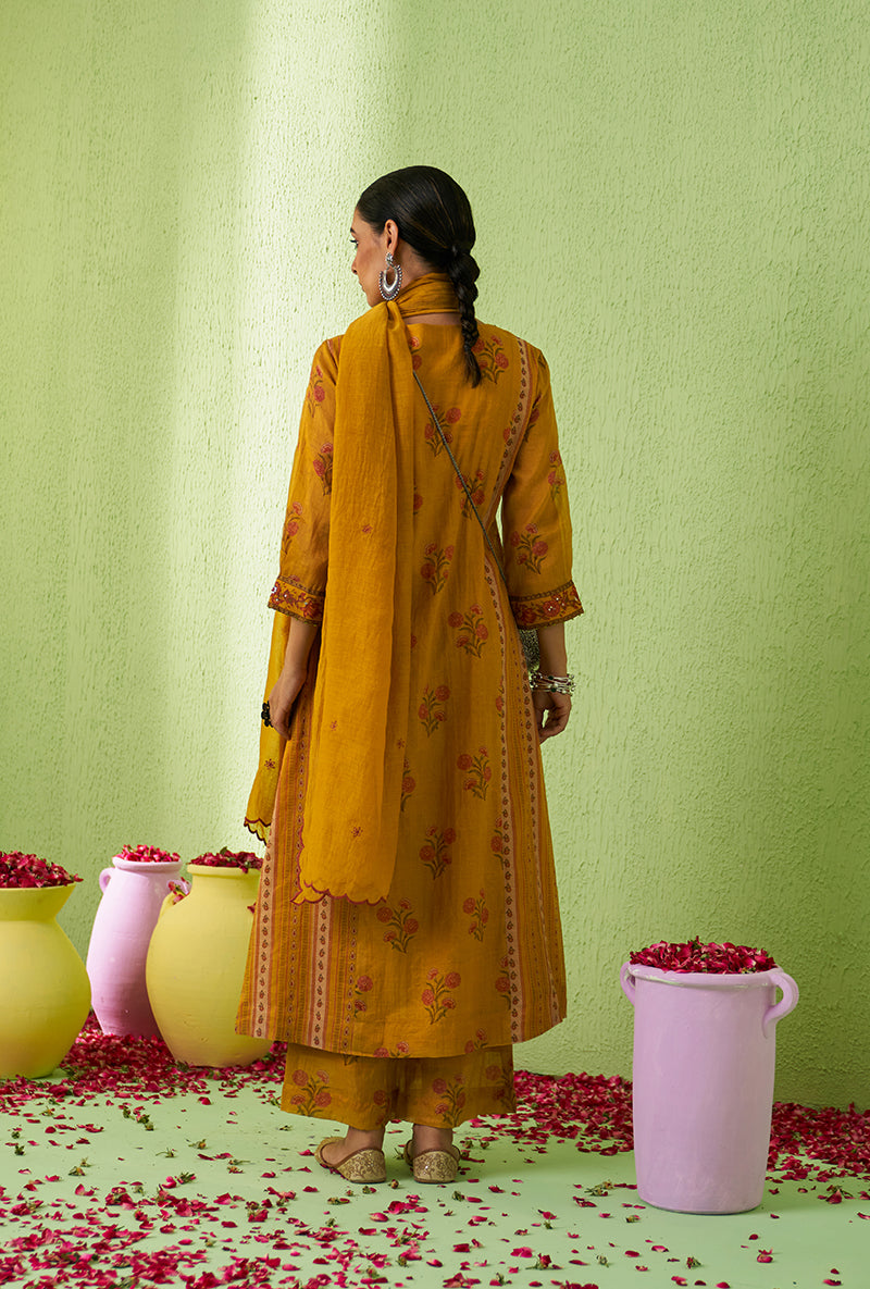 Mustard Glass Neckline Taara Kurta Set