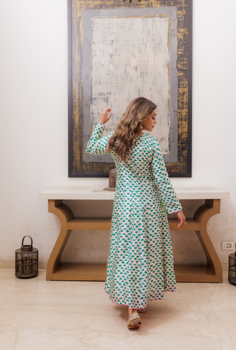 Meghna Nayyar in Ivory Heavy Yoke Block Print Kurta Set