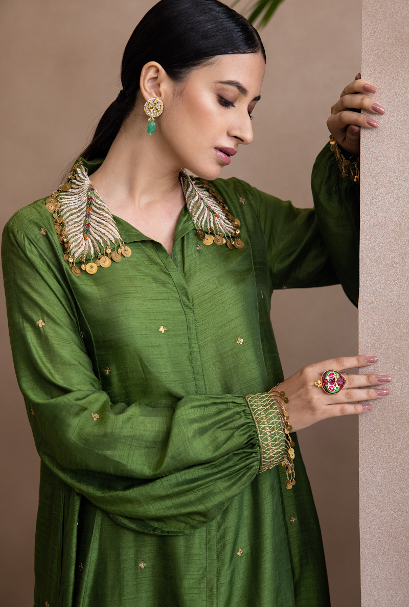 SUMAYA DALMIA IN Green Pankh Collar Adhira Kurta Set