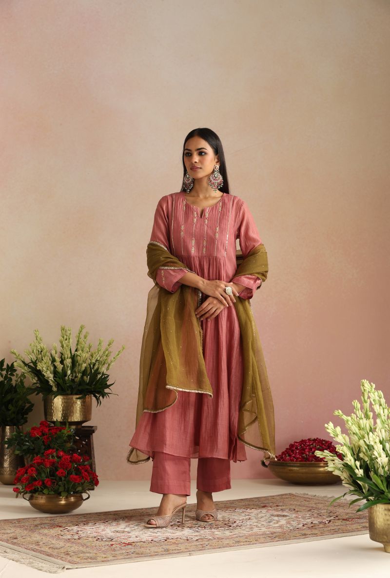 Coral Rose Hand Embroidered Yoke Itrh Kurta Set