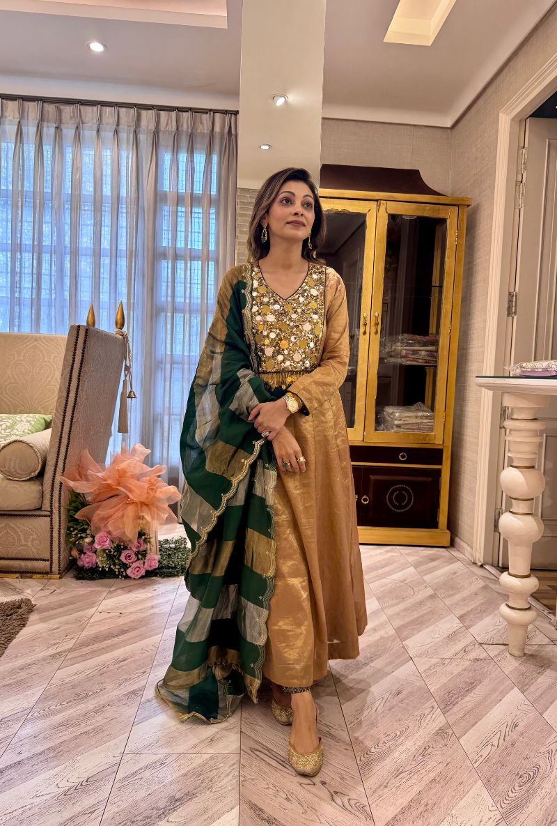 Meghna Nayyar in Gold Metallic Zardosi work Kainaat Anarkali Set