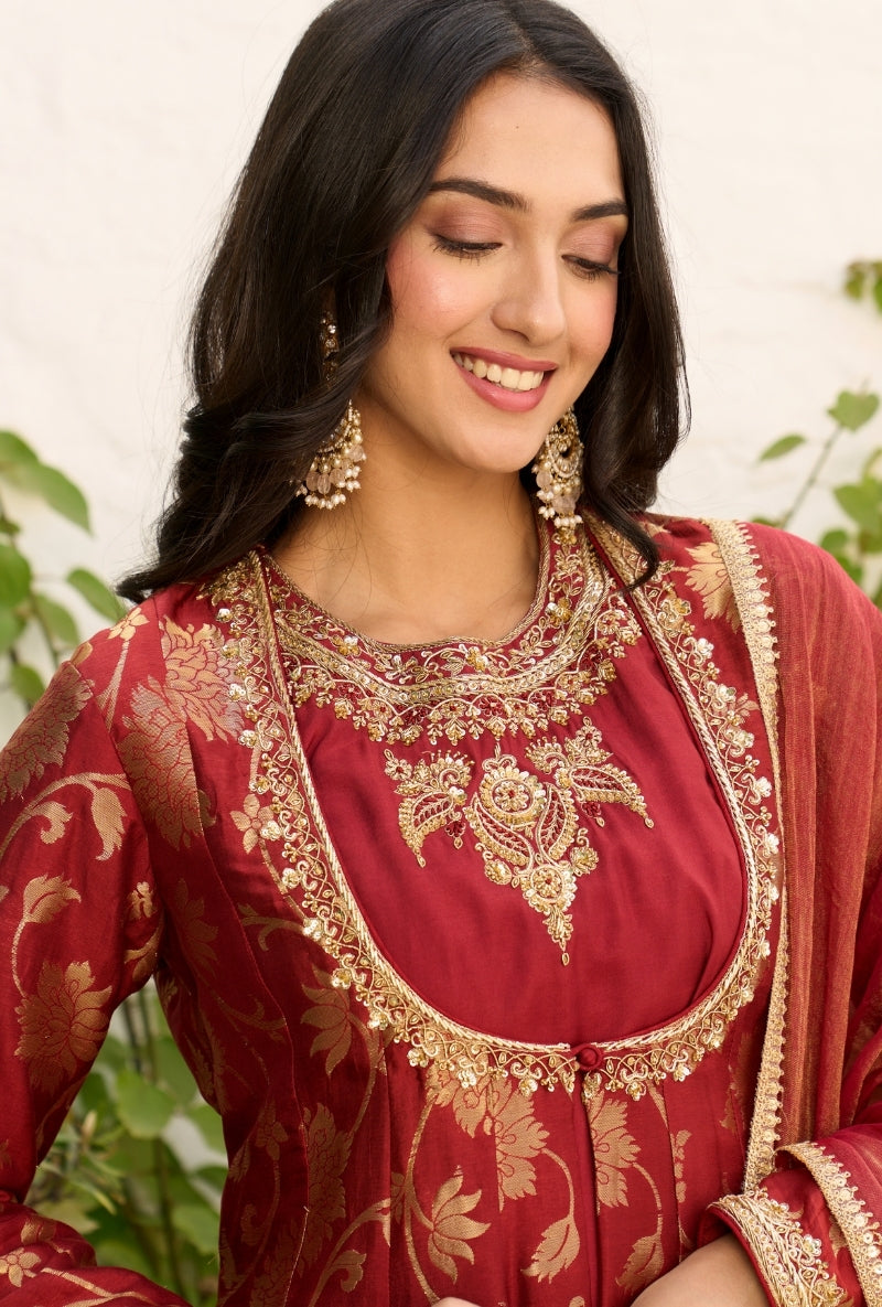 Maroon Brocade Sabah Cape Set