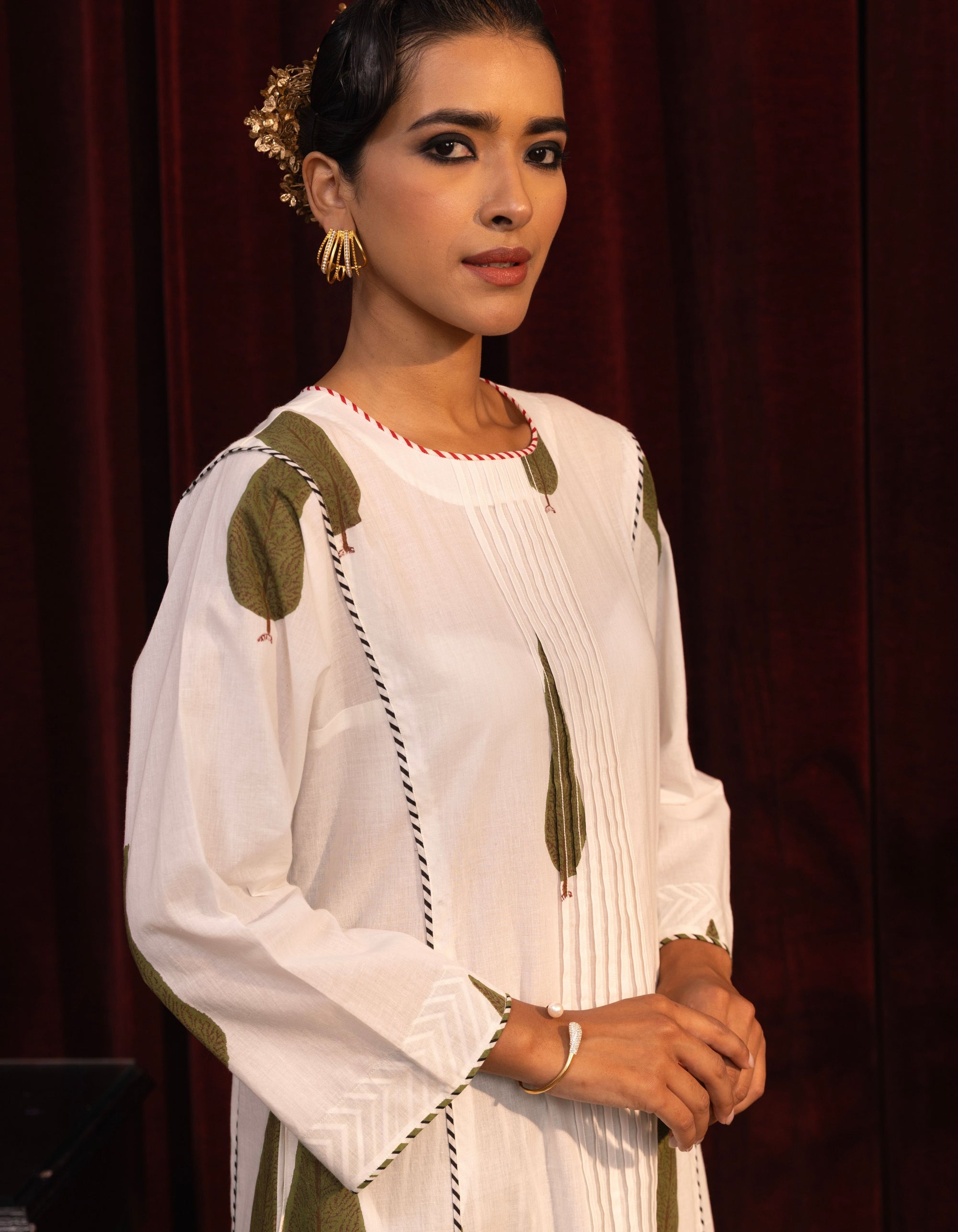 White Cypress Leaf and Stripes Print Mogra Kurta Set