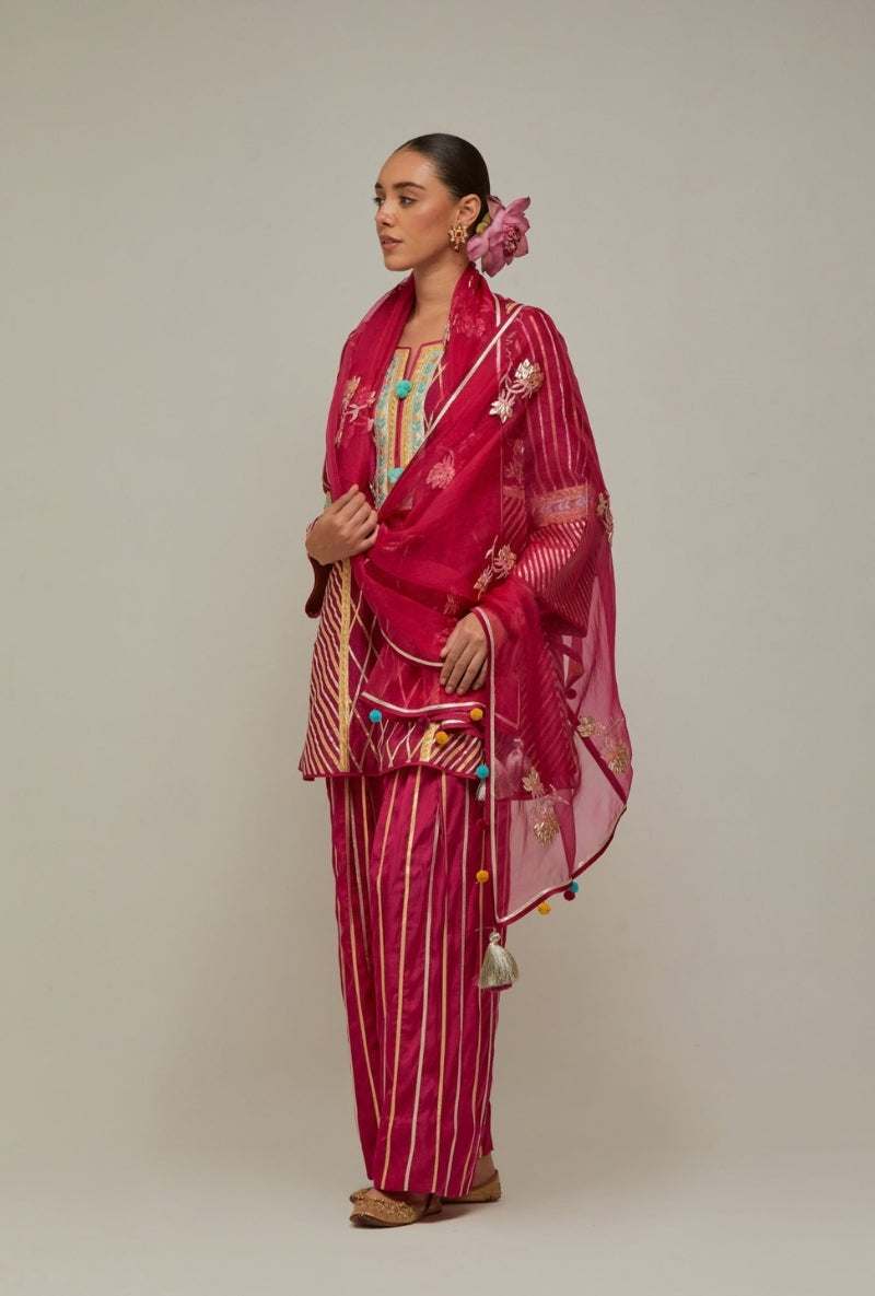Magenta Gota Jaal Work Mehreen Farshi Set