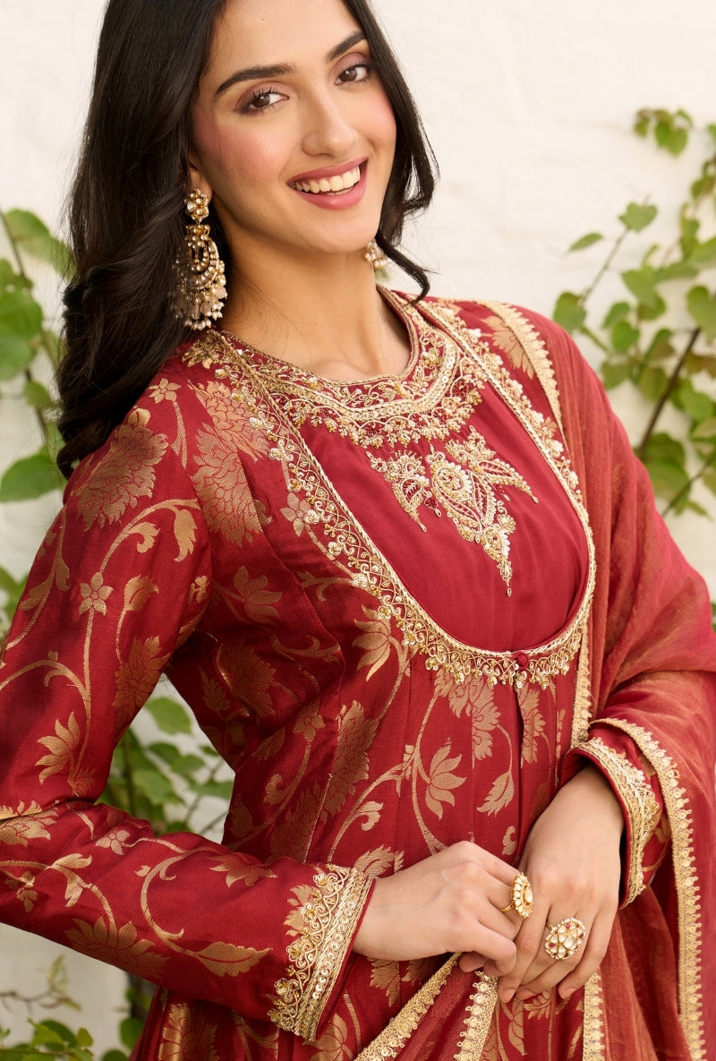 Maroon Brocade Sabah Cape Set