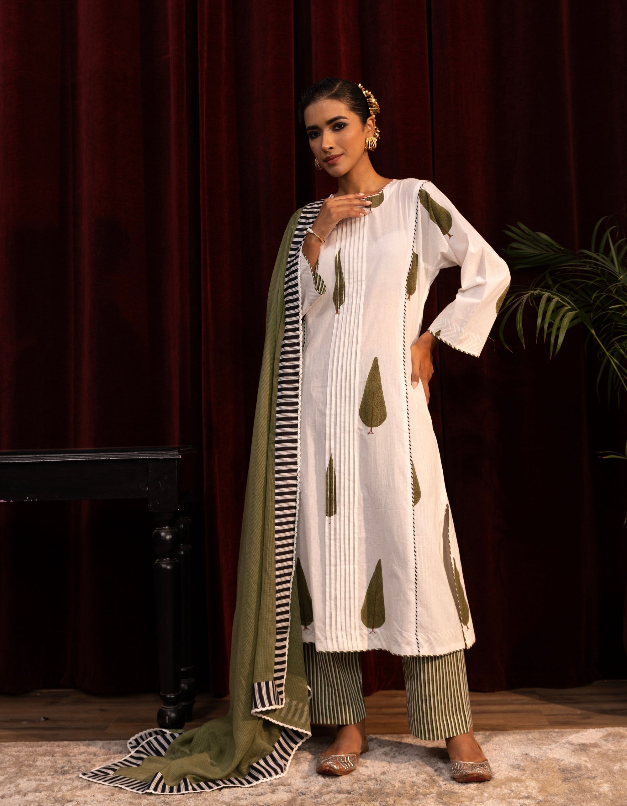 White Cypress Leaf and Stripes Print Mogra Kurta Set