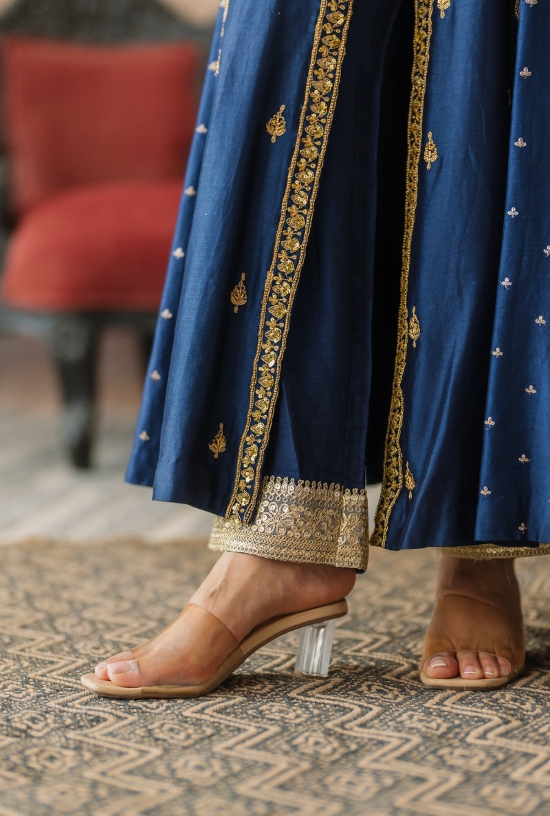 Blue Embroidered Front Slit Gulbano Anarakli Set
