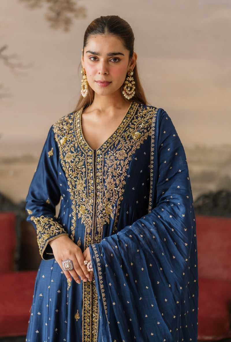 Blue Embroidered Front Slit Gulbano Anarakli Set