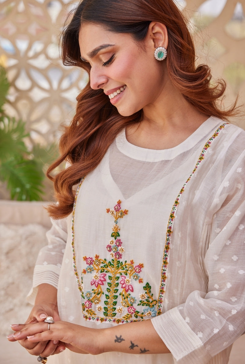 Ivory Thread Motif Yoke Tarini Kurta Set