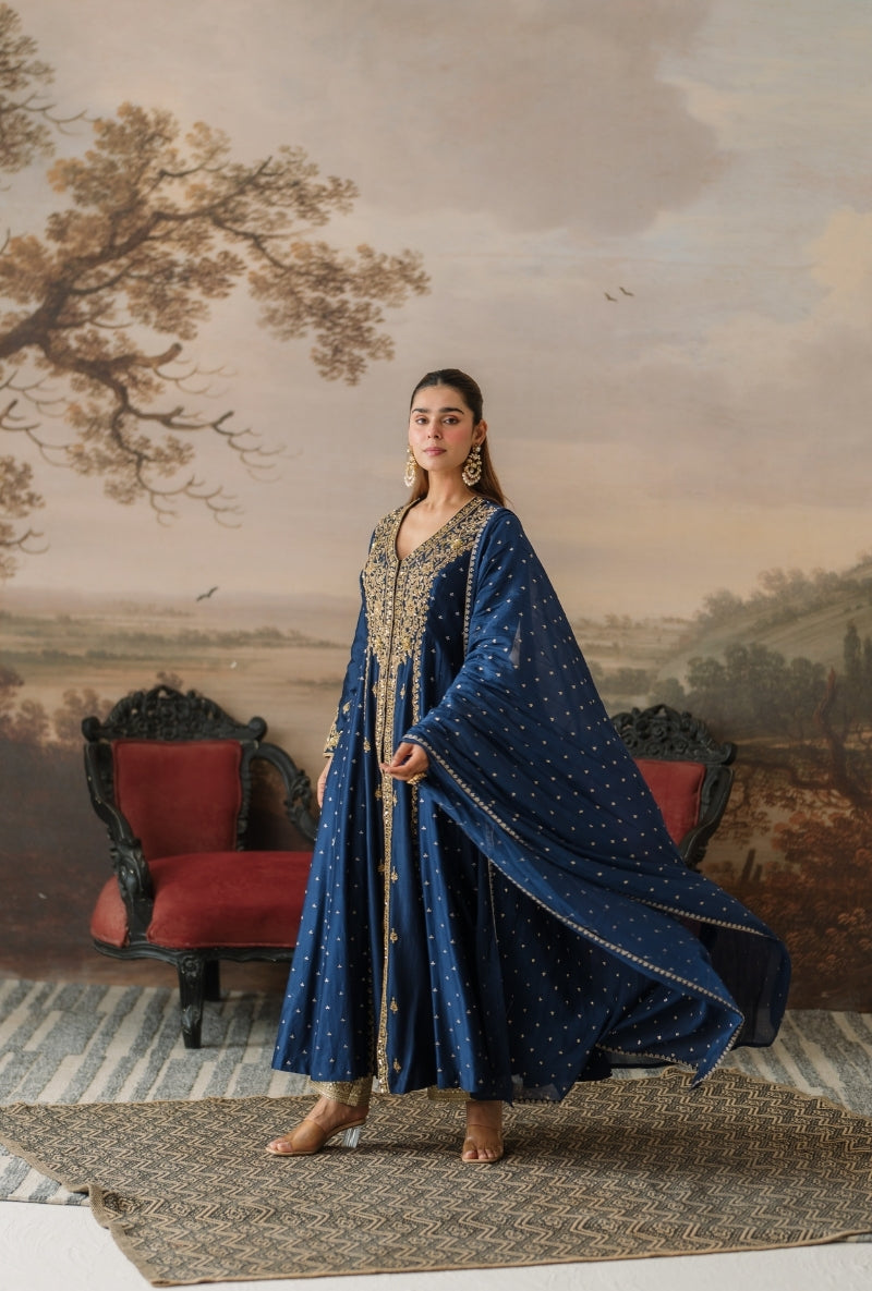 Blue Embroidered Front Slit Gulbano Anarakli Set