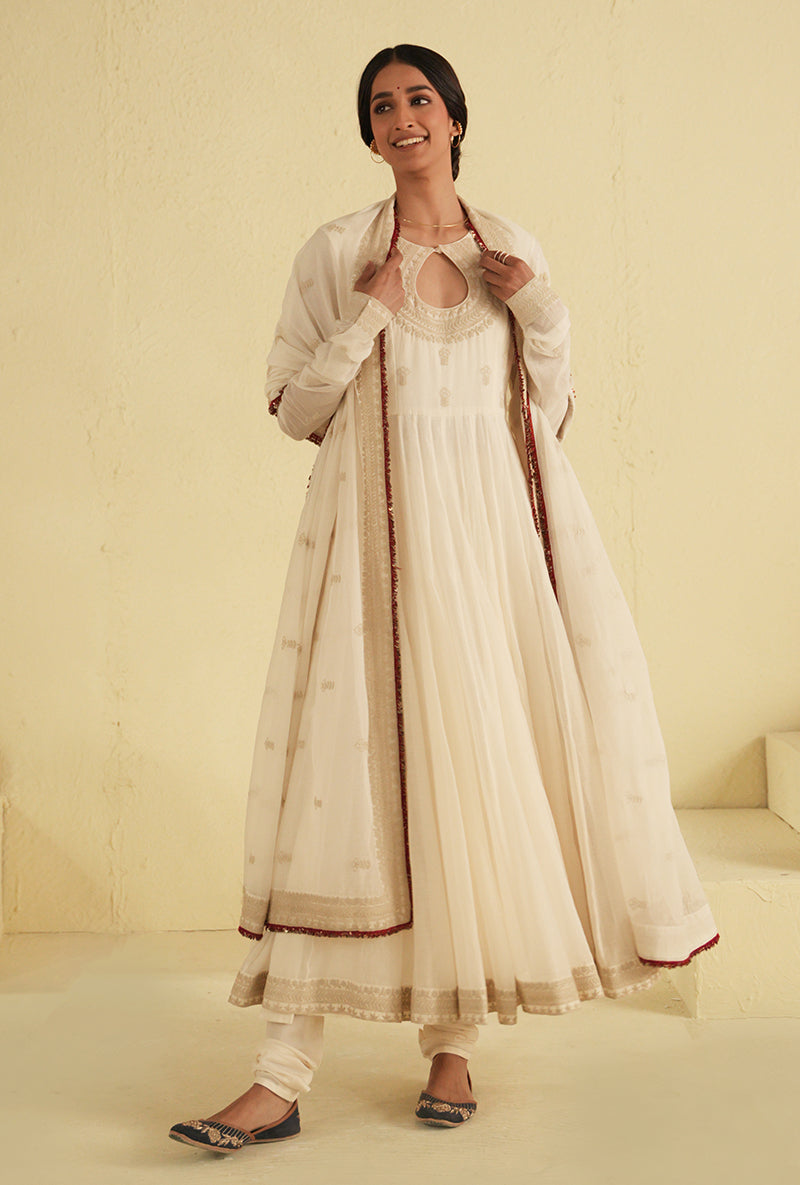 Ivory Kalidar Noorie Kurta Set