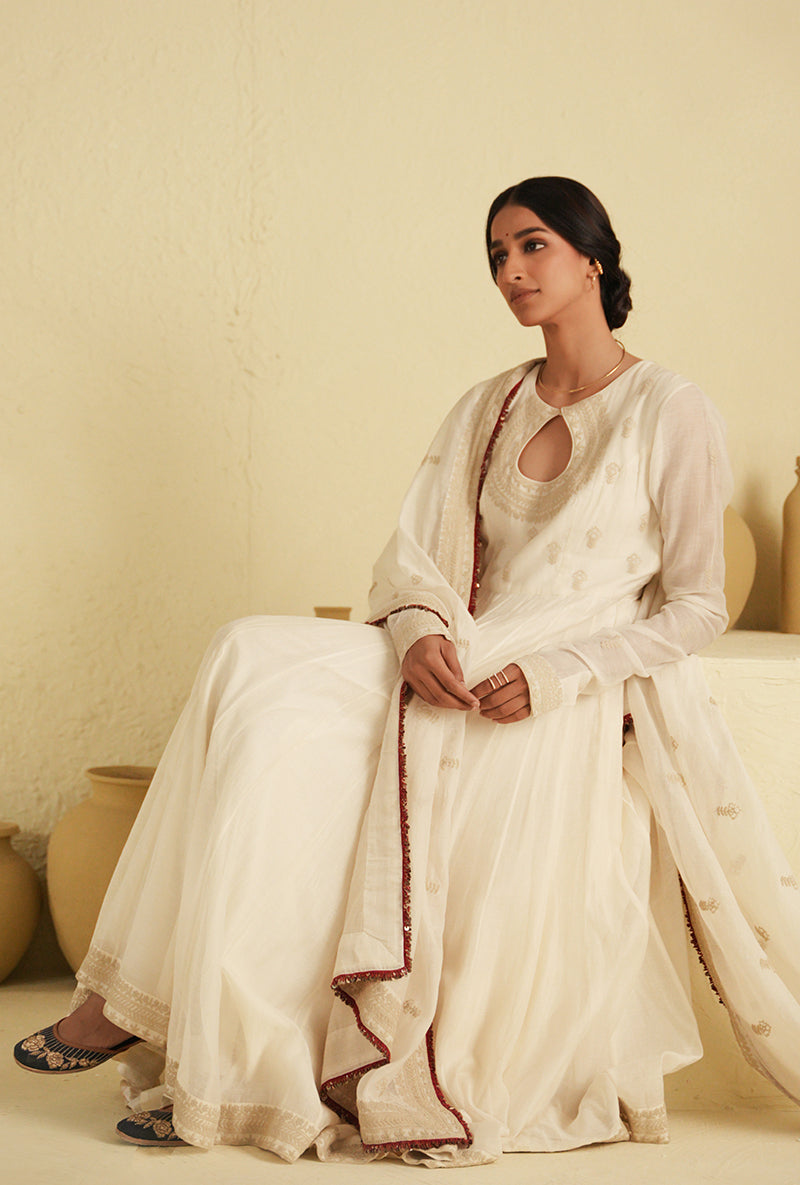 Ivory Kalidar Noorie Kurta Set