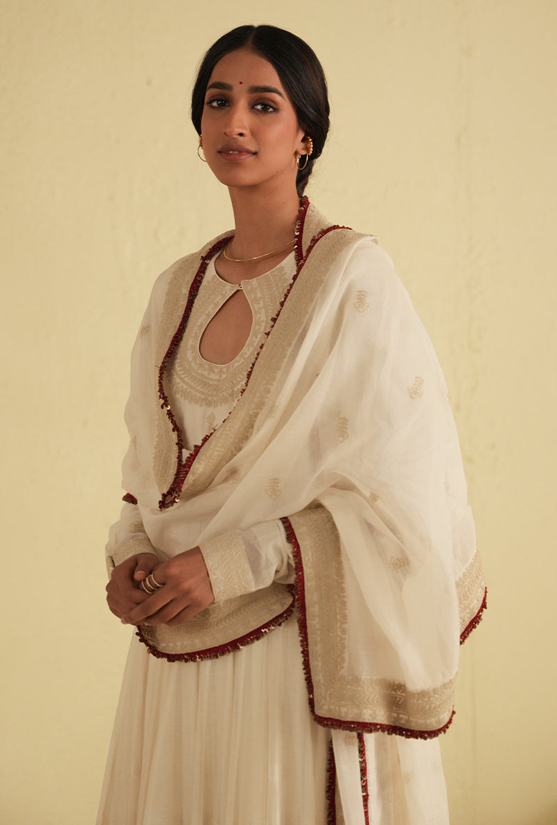 Ivory Kalidar Noorie Kurta Set