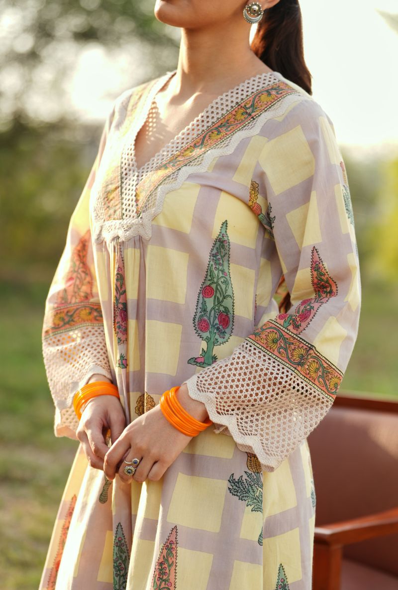 Light Yellow V-Neck Asymmetrical Gulmohar Kurta Set