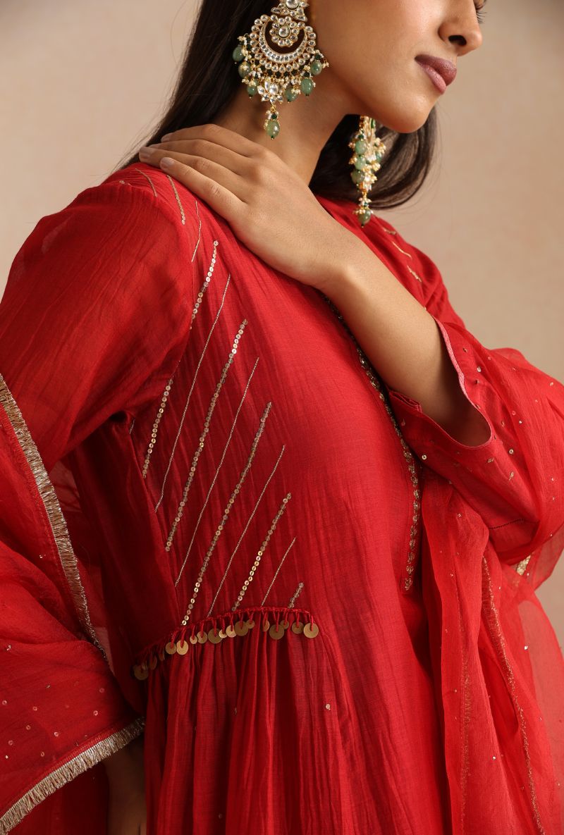 Red Side Kali Sitara Itrh Kurta Set