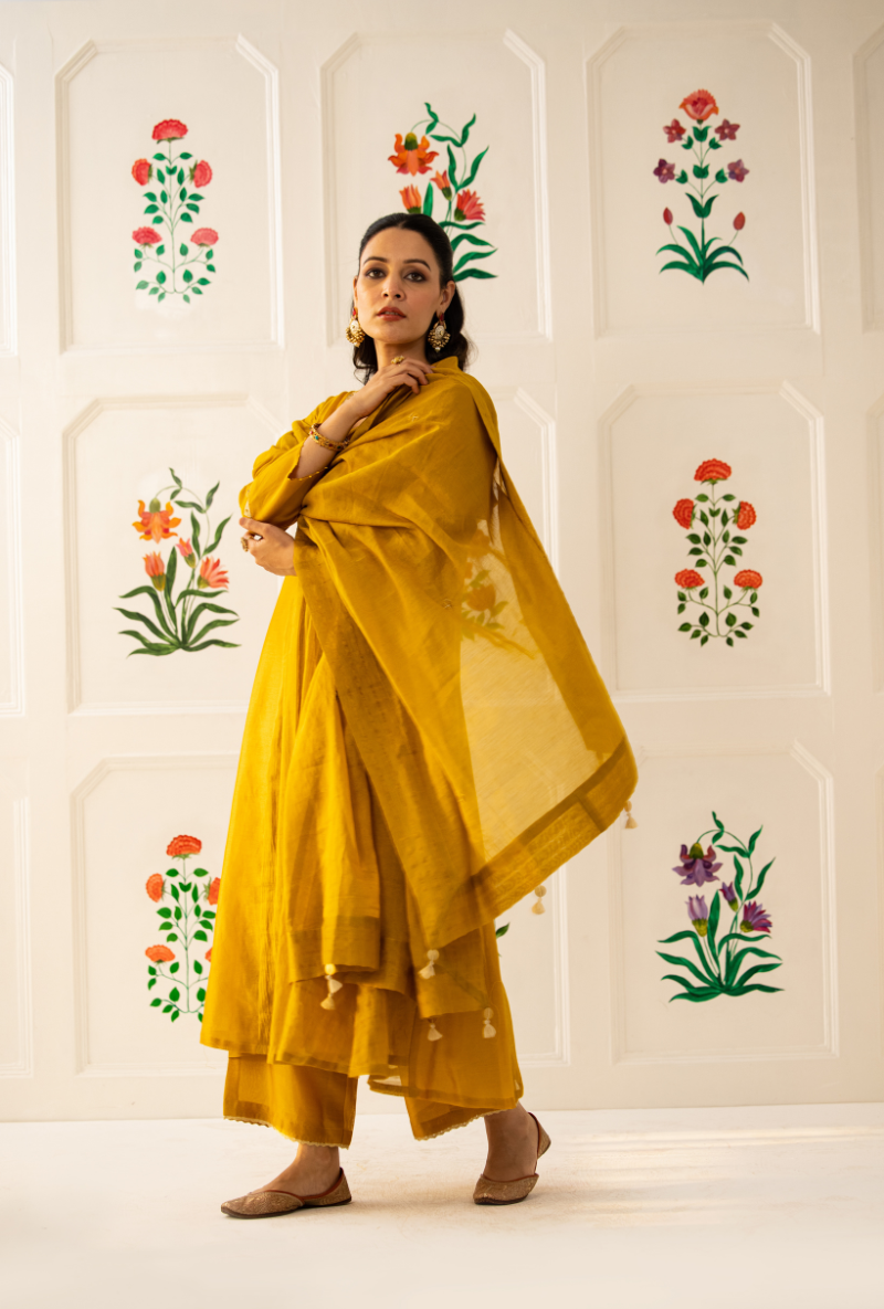 Yellow V-Neck Placket Kishmish Kurta Set