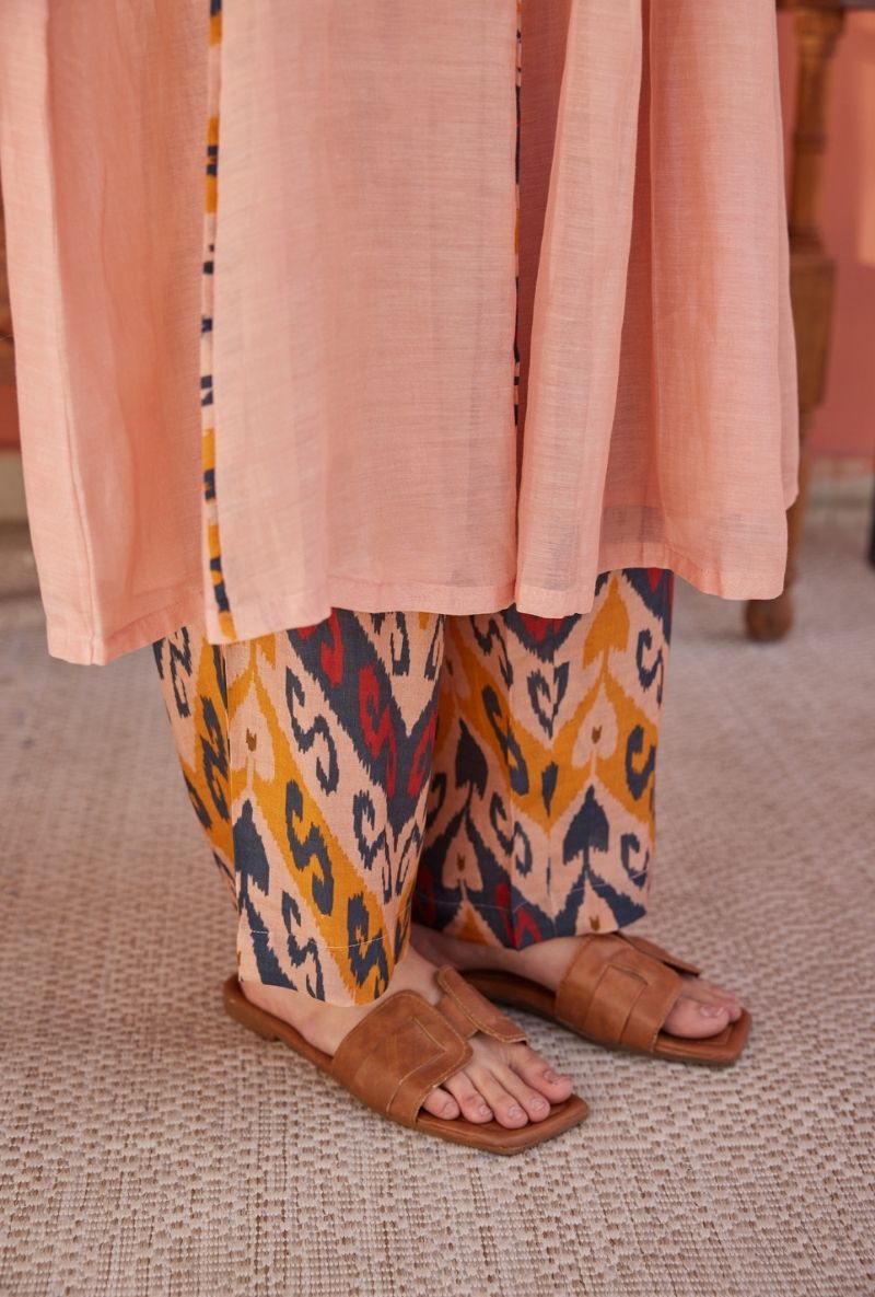 Rose Pink Scalloped Threadwork Neck Maeri Kurta Set