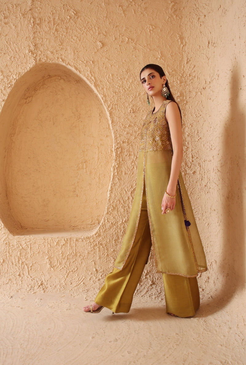 Olive Green Tie-up Sleeveless Nihira Kurta Set