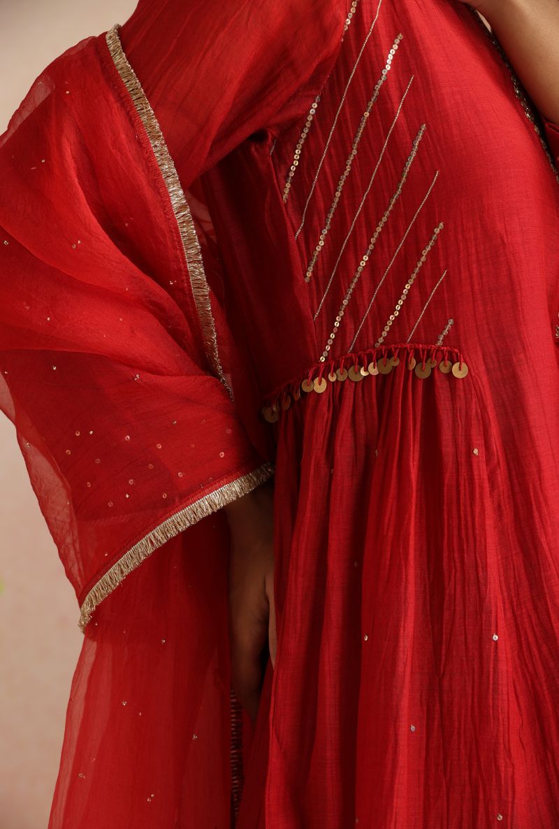 Red Side Kali Sitara Itrh Kurta Set