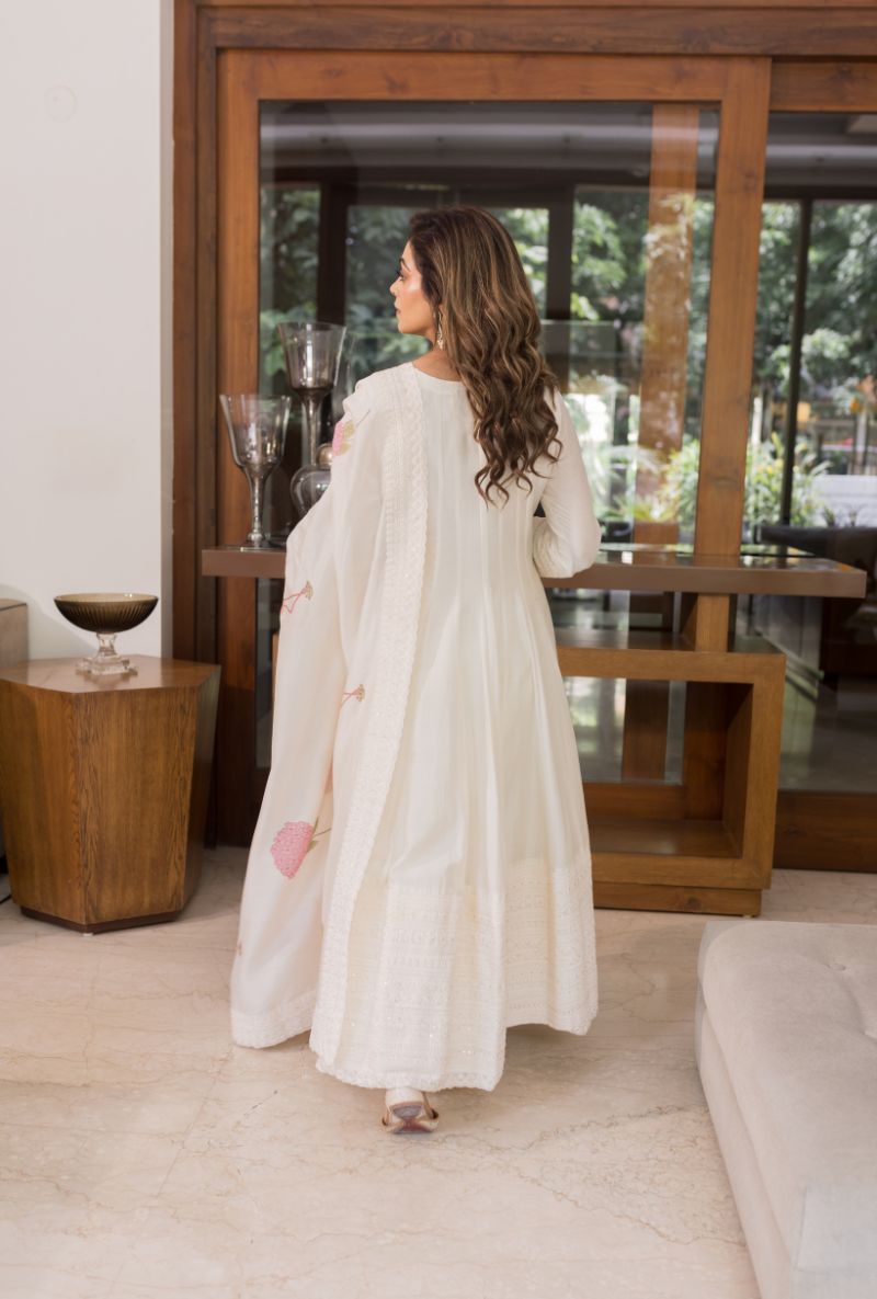 Meghna Nayyar in Ivory Neem Zari Handblock Print Zehen Anarakali Set