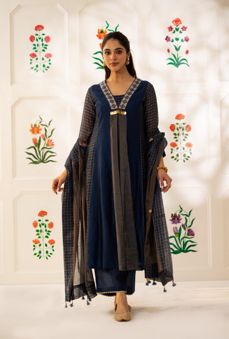 Blue V-Neck Placket Kishmish Kurta Set