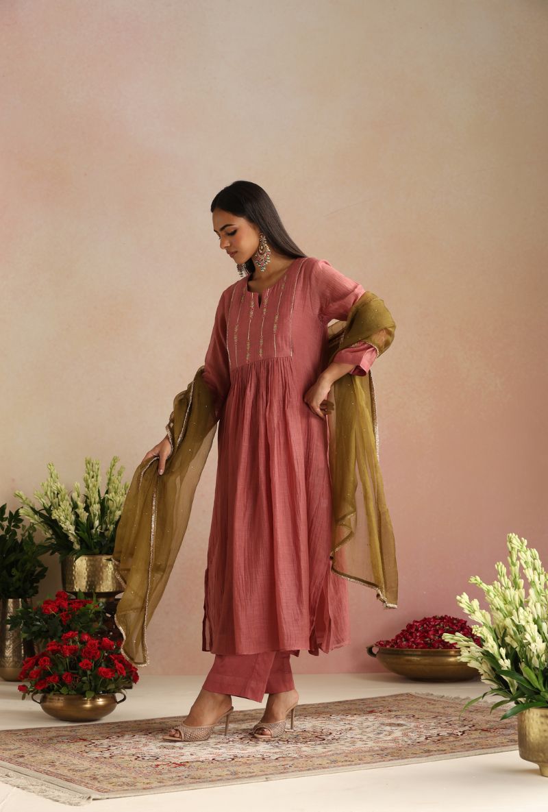 Coral Rose Hand Embroidered Yoke Itrh Kurta Set