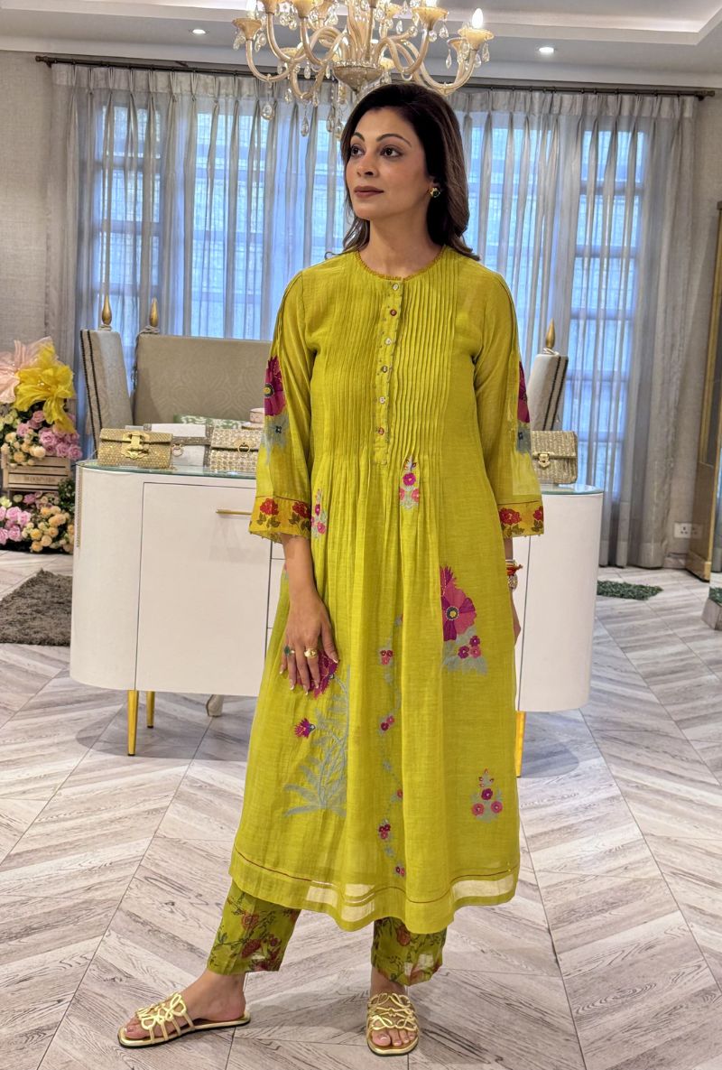 Meghna Nayyar in Mint Green Pintuck Yoke Hand Block Print Kurta Set