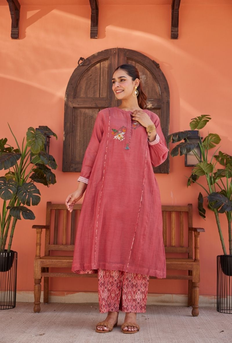 Mauve Resham Embroidery Yoke Maeri Kurta Set