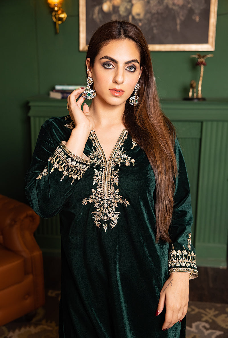 Bottle Green Velvet Gota And Pearl Dastaan Salwar Set