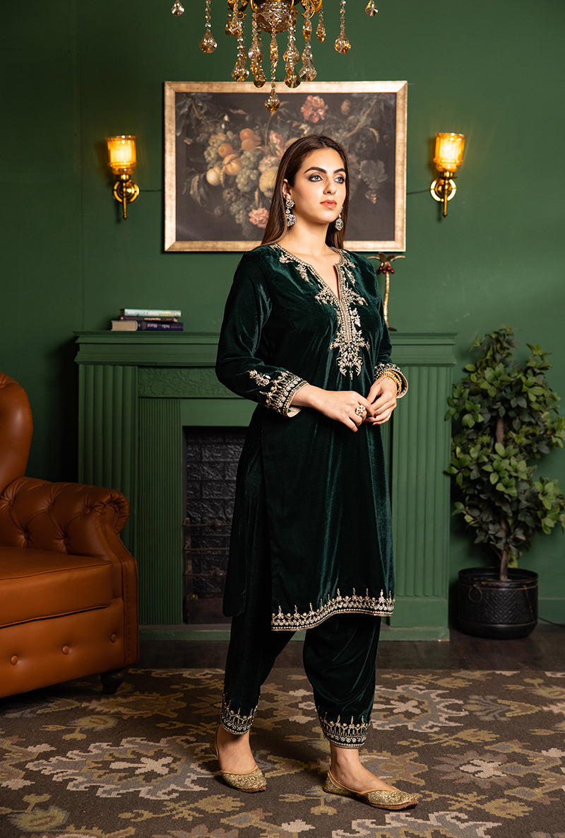 Bottle Green Velvet Gota And Pearl Dastaan Salwar Set