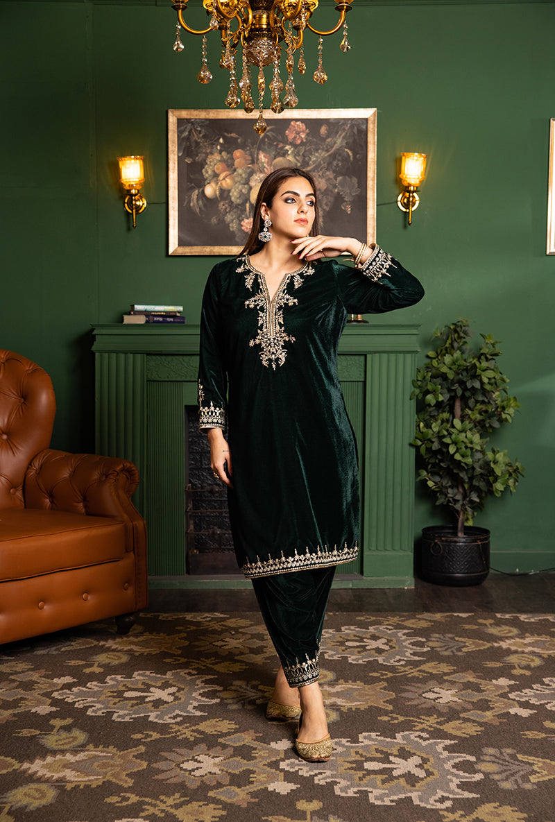 Bottle Green Velvet Gota And Pearl Dastaan Salwar Set