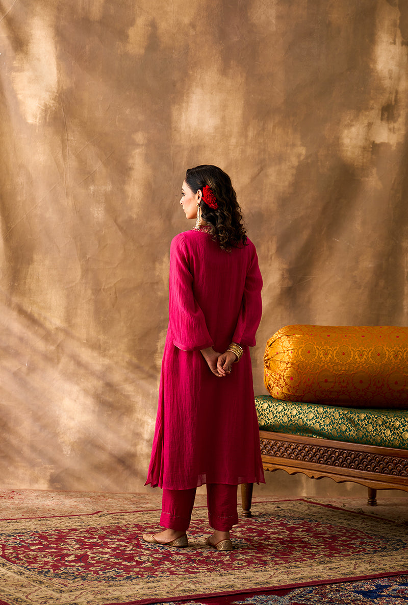 Pink V- Neck Brocade Khwaab Kurta Set