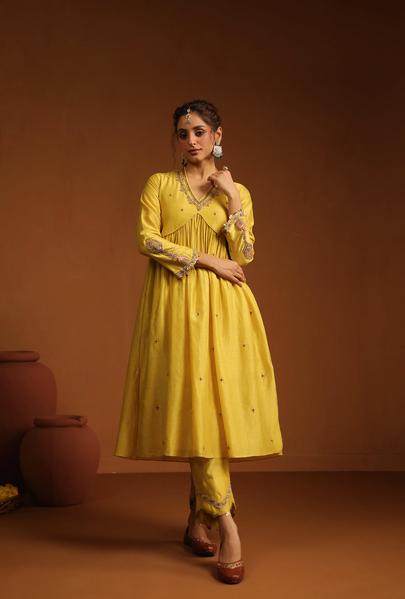 Yellow Chunnat Ishq Kurta Set