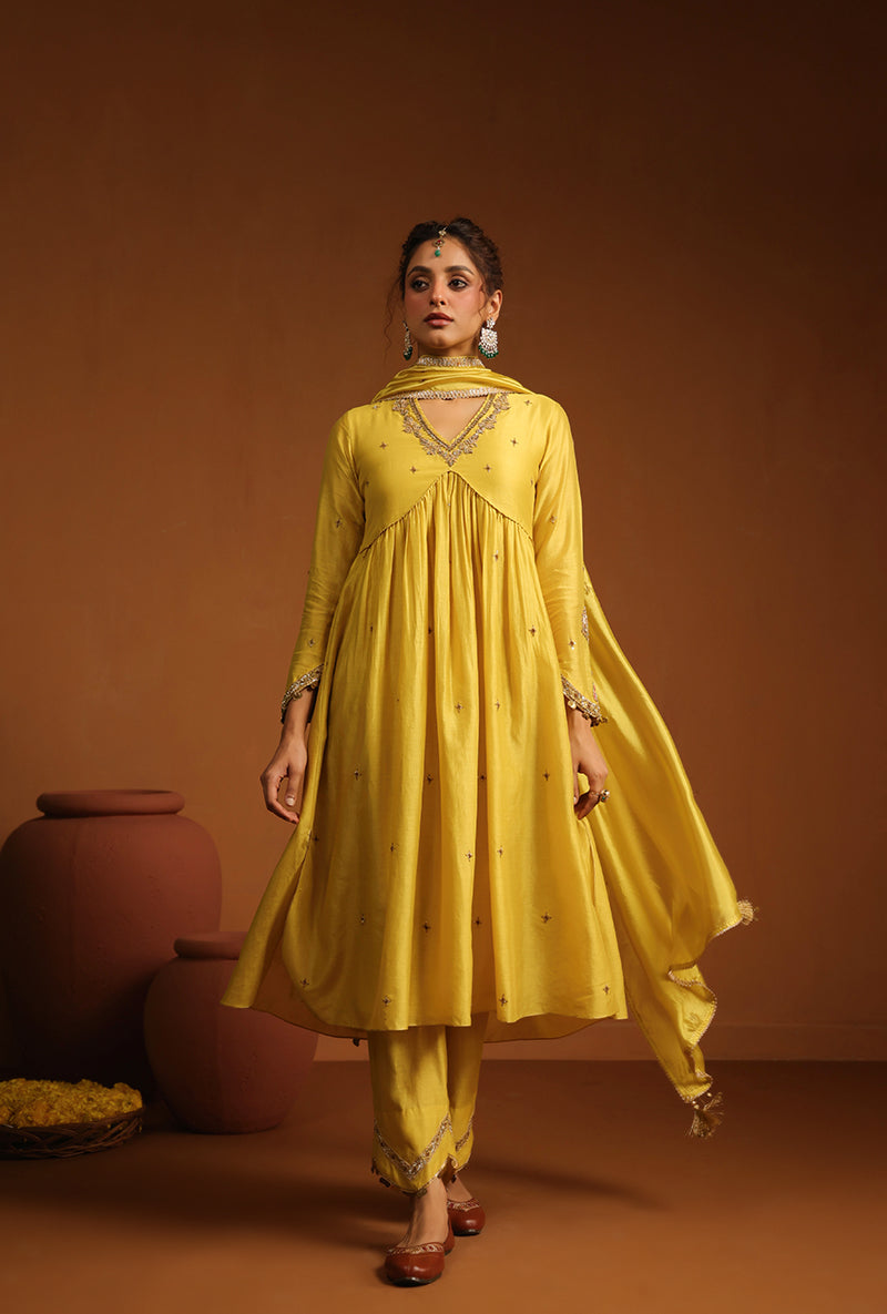 Yellow Chunnat Ishq Kurta Set