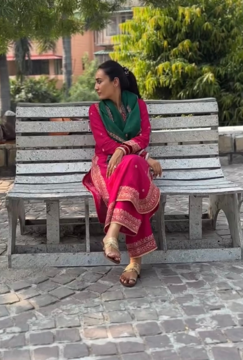 Surbhi Jyoti In Rani Heavy Marodi Long Ulfat Kurta Set