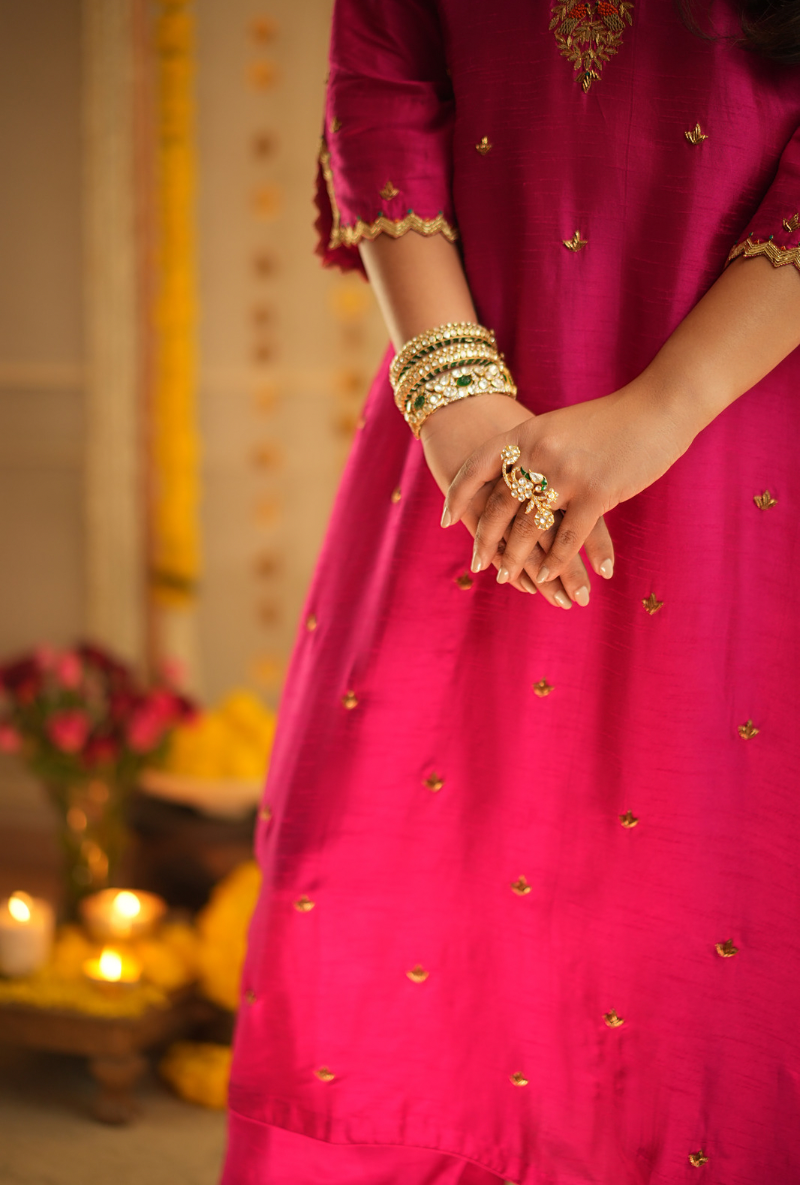 Eka Lakhani In Pink Chaand Motif Kurta Set