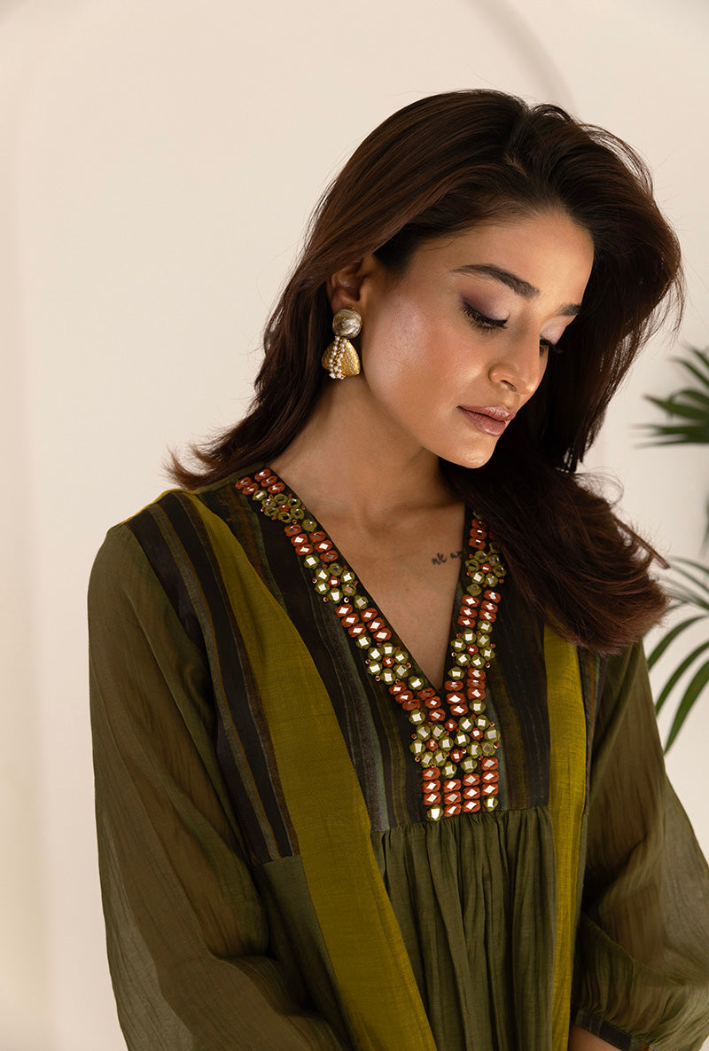 Green V Neck Mirror Ruhi Kurta Set