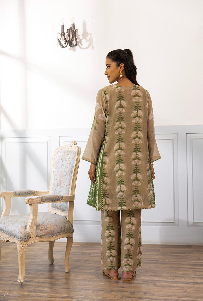 Meghna Nayyar in Beige Printed Dahlia Co-ord set