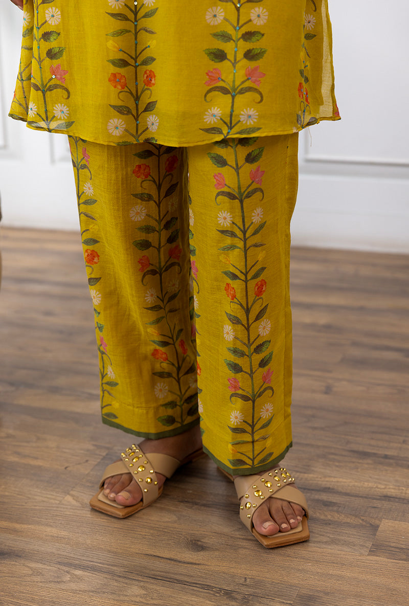 Mustard Flower Printed Dahlia Kurta Set