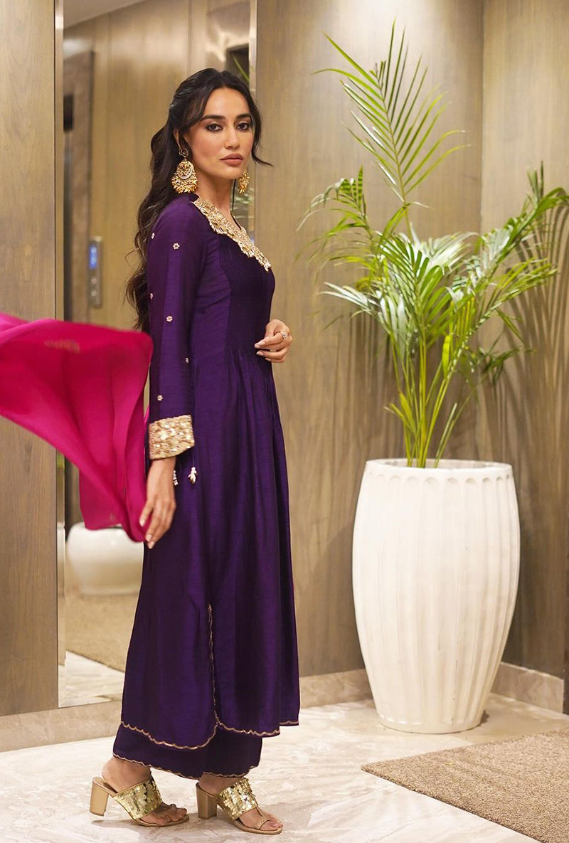 Surbhi Jyoti In Purple Choker Neck Aayat Kurta Set