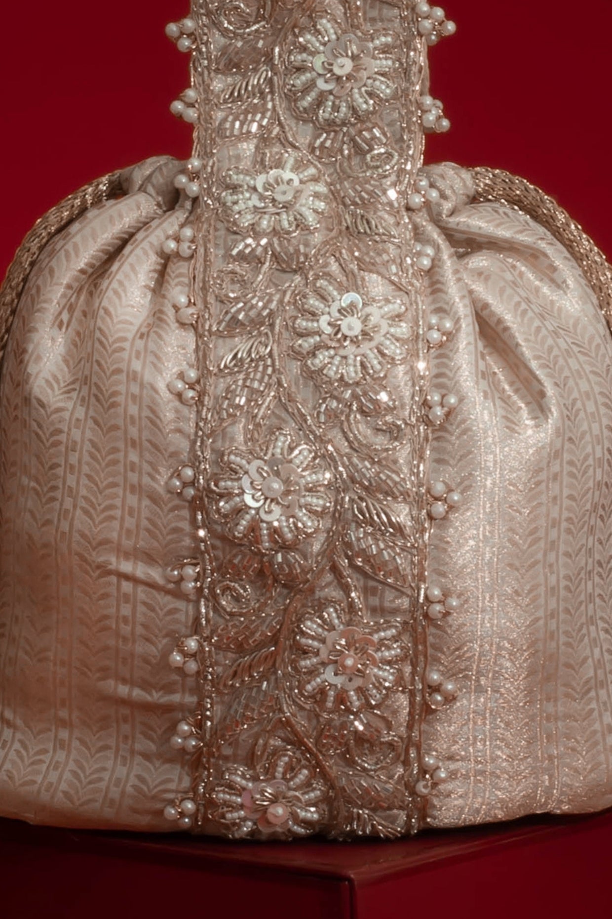 Champagne Tej Round Potli