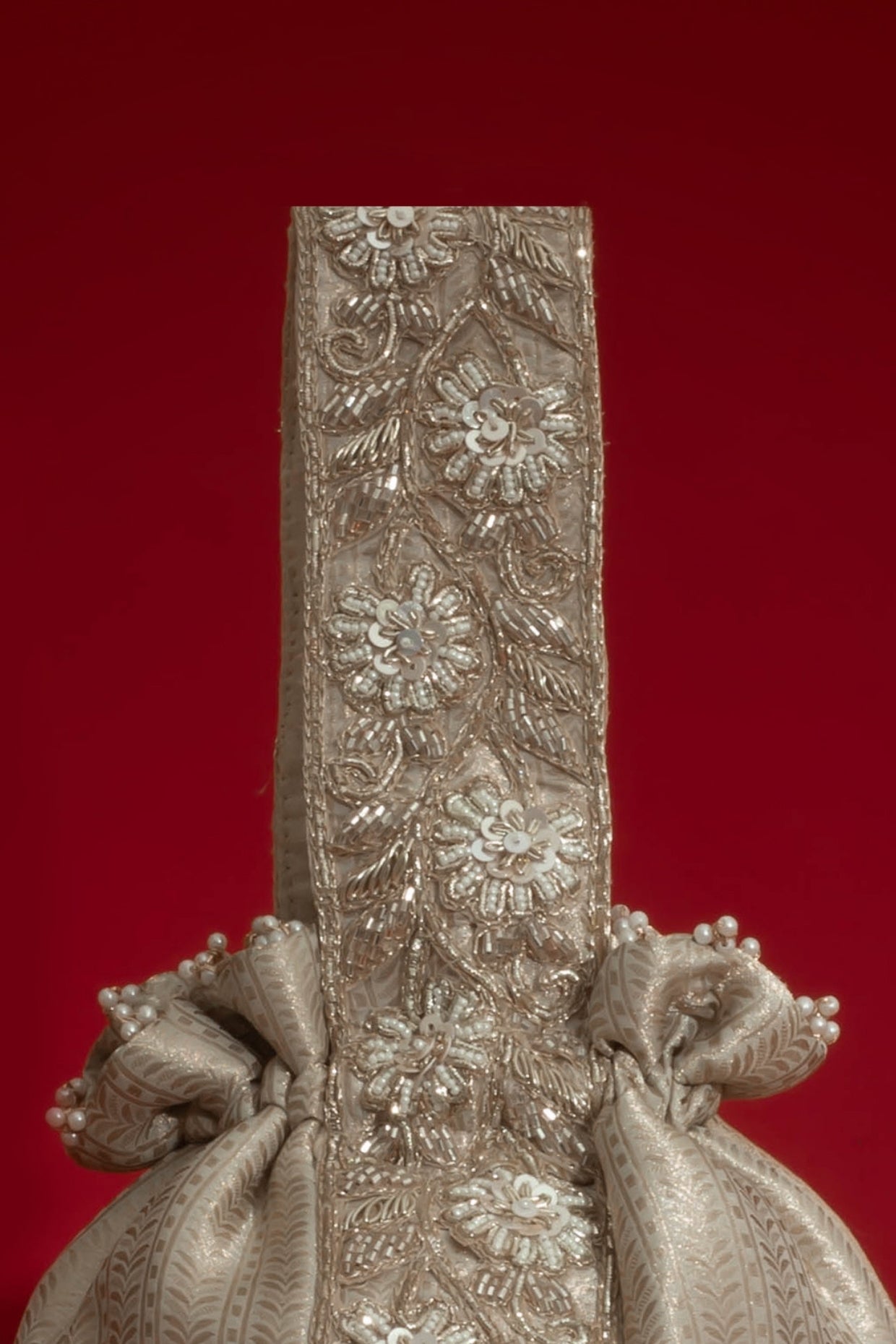 Champagne Tej Round Potli