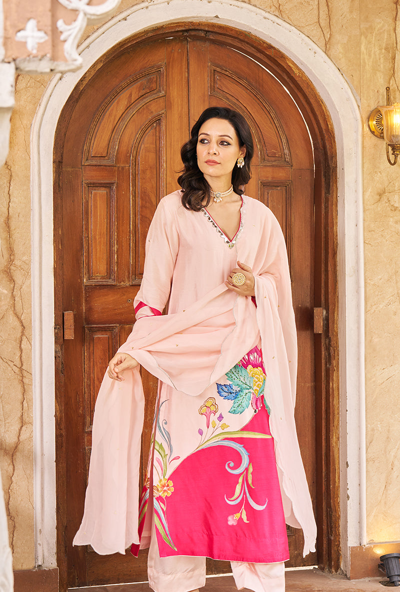 Pink Printed Nayaab Roza Kurta Set