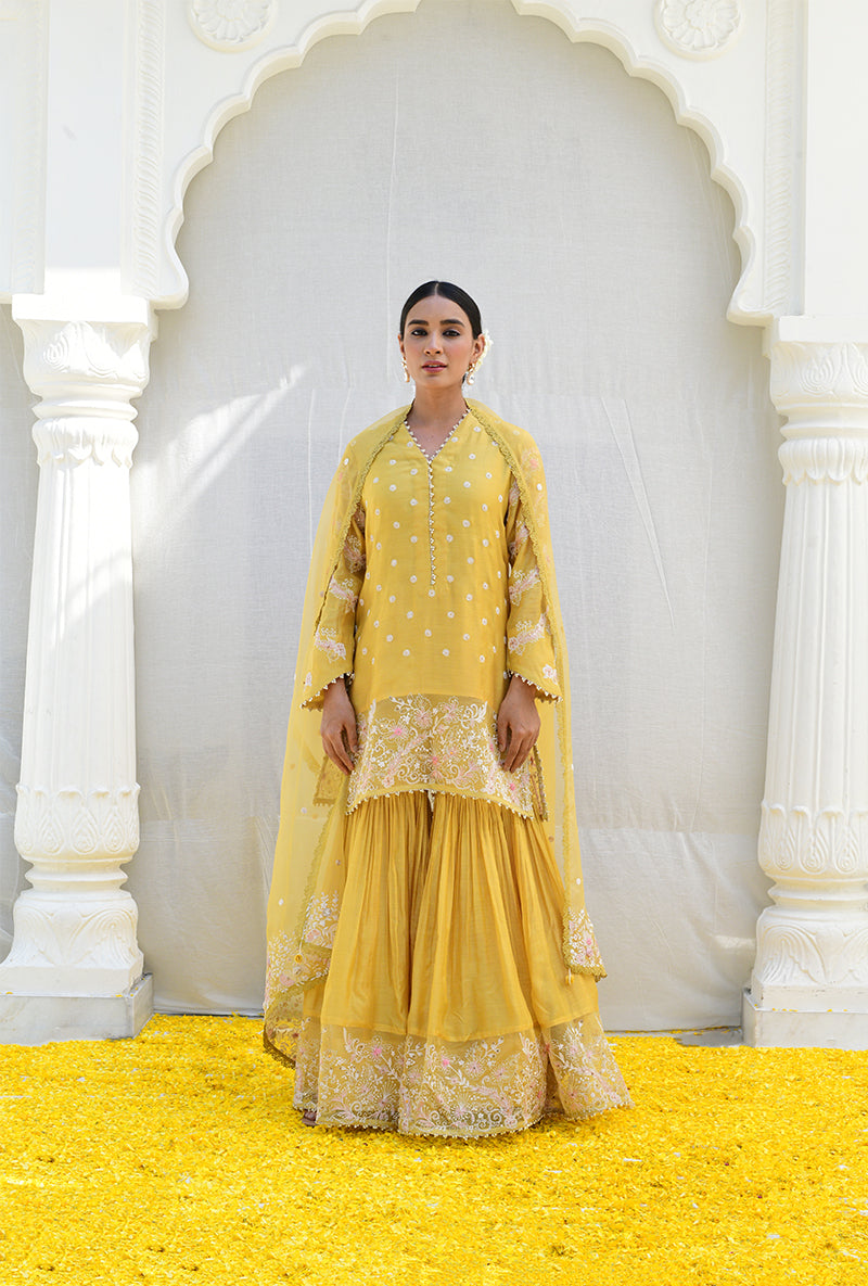 Yellow Heavy Izra Gharara Set