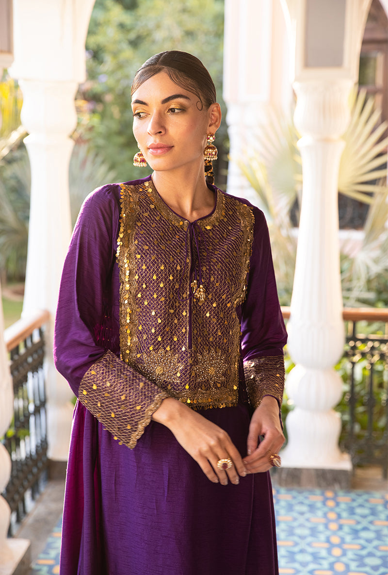 Purple Lotus Yoke Heavy Neck Sunehri Kurta Set