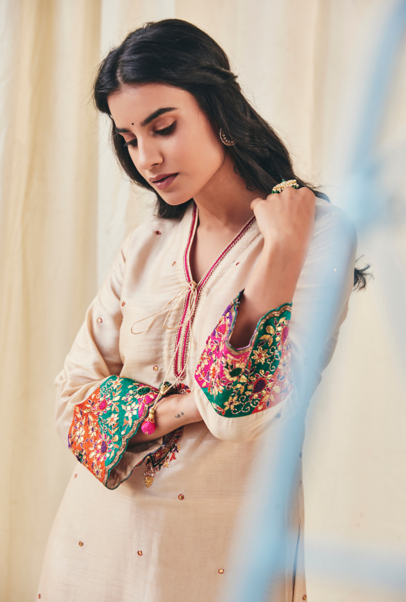 Beige Gota Paisley Meera Kurta Set